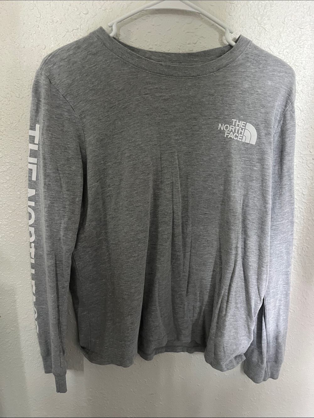 The North Face Long Sleeve Logo Tee in Heather Gray